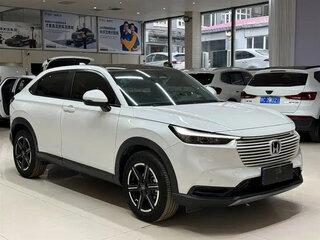 2022 Honda Vezel II, белый, 1700000 рублей, вид 3