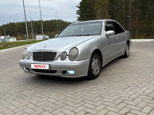 2000 Mercedes-Benz E-Класс 200 II (W210, S210) Рестайлинг, серебристый, 449000 рублей