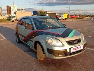 2009 Kia Rio II, серебристый, 350000 рублей, вид 3