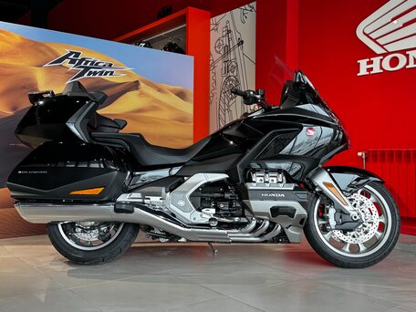 2019 Honda GL 1800 Gold Wing, чёрный, 2890000 рублей, вид 5
