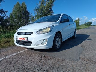 2014 Hyundai Solaris I, белый, 850000 рублей, вид 1