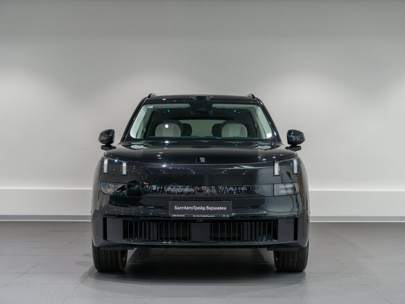 2026 Lynk & Co 900, чёрный - вид 1