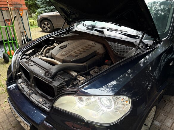 2010 BMW X5 35d II (E70) Рестайлинг, чёрный - вид 12
