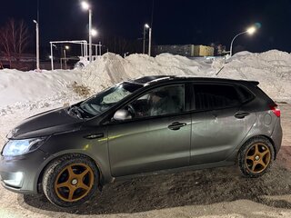 2013 Kia Rio III, серый, 625000 рублей, вид 5