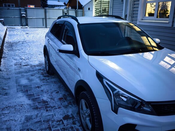 2021 Kia Rio X IV Рестайлинг, белый, 1900000 рублей