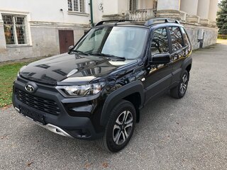 2025 Lada (ВАЗ) Niva Travel I, чёрный, 1455000 рублей, вид 1