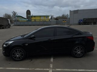 2014 Hyundai Solaris I, чёрный, 800000 рублей, вид 5