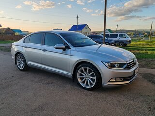 2015 Volkswagen Passat B8, серебристый, 1800000 рублей, вид 2