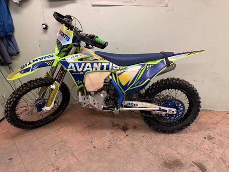 2024 Avantis Enduro 300 Carb, зелёный, 260000 рублей, вид 2