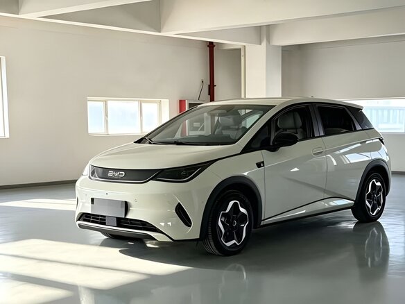 2025 BYD Dolphin 45.12 kWh I Рестайлинг, бежевый, 1980000 рублей