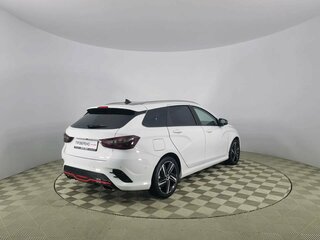 2024 Lada (ВАЗ) Vesta SW Sportline I Рестайлинг (NG), белый, 1699000 рублей, вид 5