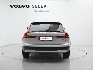 2023 Volvo V90 Cross Country I Рестайлинг, белый, 5500000 рублей, вид 4