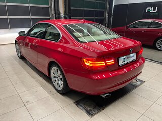 2011 BMW 3 серии 320i V (E90/E91/E92/E93) Рестайлинг, красный, 1300000 рублей, вид 4