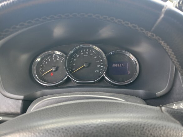 2015 Renault Logan II, белый, 410000 рублей - вид 5