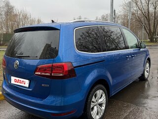 2019 Volkswagen Sharan II Рестайлинг, синий, 3450000 рублей, вид 3