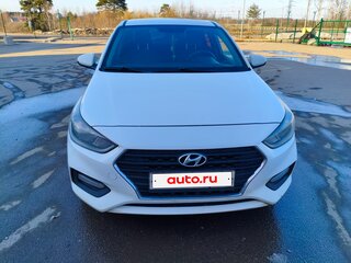 2018 Hyundai Solaris II, белый, 950000 рублей, вид 1