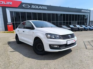 2019 Volkswagen Polo V Рестайлинг, белый, 890000 рублей, вид 1