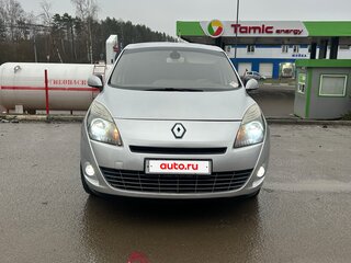 2009 Renault Scenic II Рестайлинг, серебристый, 680000 рублей, вид 1