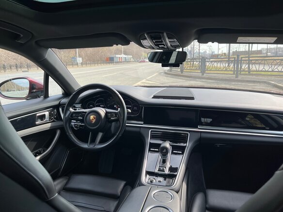 2020 Porsche Panamera II Рестайлинг, красный, 11594775 рублей - вид 17