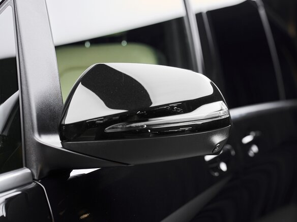 2026 Mercedes-Benz V-Класс 300 d экстра длинный III (W447) Рестайлинг 2, чёрный - вид 5