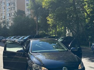2014 Volkswagen Golf VII, чёрный, 1200000 рублей, вид 2