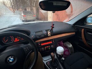 2008 BMW 1 серии 116i I (E81/E82/E87/E88) Рестайлинг, чёрный, 380000 рублей, вид 3