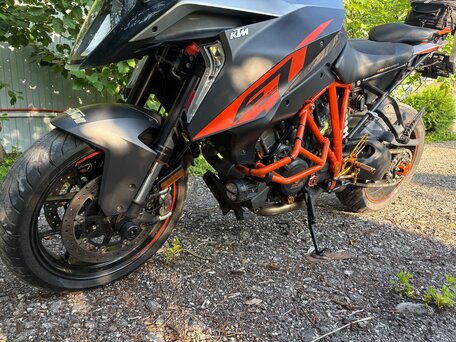 2017 KTM 1290 Super Duke GT, серый, 810000 рублей, вид 5