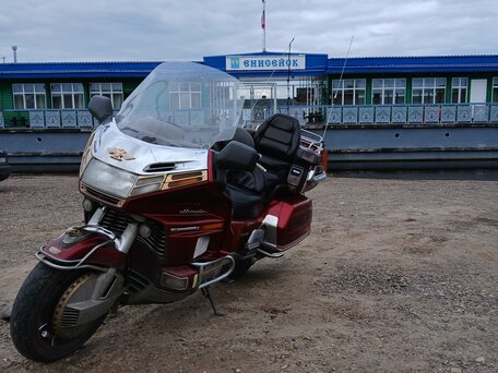 1994 Honda GL 1500 Gold Wing, красный, 595000 рублей, вид 3