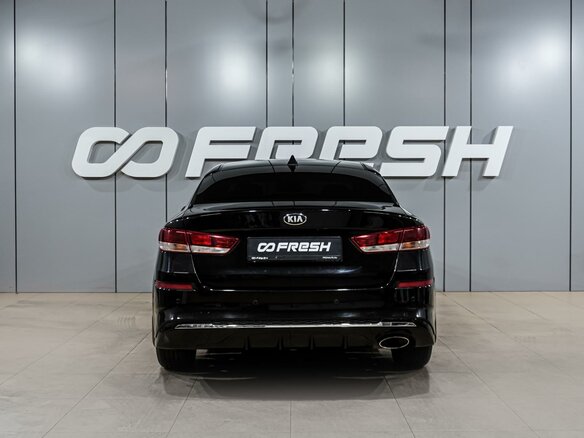 2019 Kia Optima IV Рестайлинг, чёрный, 1699000 рублей - вид 3