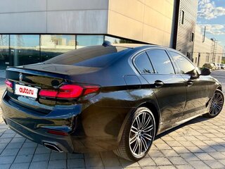 2018 BMW 5 серии 520d xDrive VII (G30/G31/G38), чёрный, 3750000 рублей, вид 5