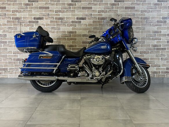2010 Harley-Davidson Electra Glide, синий, 912000 рублей - вид 15