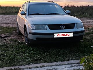 1998 Volkswagen Passat B5, серебристый, 315000 рублей, вид 1