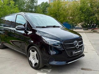 2026 Mercedes-Benz V-Класс Extra Long 300 d экстра длинный III (W447) Рестайлинг 2, чёрный, 15590000 рублей, вид 1