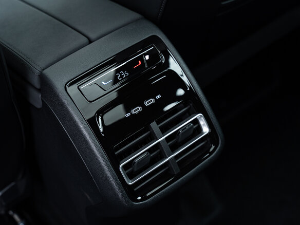 2026 Volkswagen Tiguan L Pro III (China Market), чёрный, 5110000 рублей - вид 8