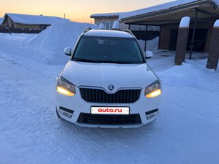 2014 Skoda Yeti I Рестайлинг, белый, 800000 рублей, вид 3