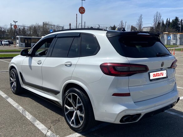 2020 BMW X5 30d IV (G05/G18), белый, 7490000 рублей - вид 5