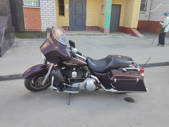 2006 Harley-Davidson Street Glide, фиолетовый, 555000 рублей - вид 8