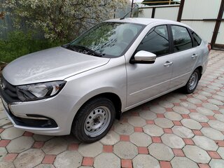 2024 Lada (ВАЗ) Granta I Рестайлинг, серебристый, 900000 рублей, вид 1