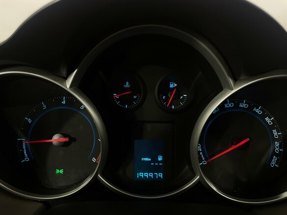 2014 Chevrolet Cruze I Рестайлинг, серебристый - вид 12