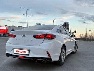 2019 Hyundai Sonata VII (LF) Рестайлинг, белый, 1590000 рублей, вид 3