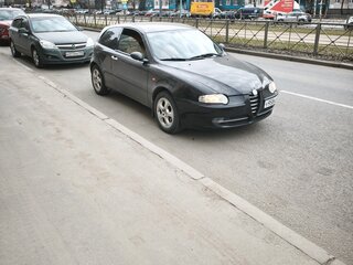 2002 Alfa Romeo 147 I, чёрный, 300000 рублей, вид 3
