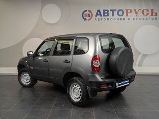 2018 Chevrolet Niva I Рестайлинг, серый, 717000 рублей, вид 2