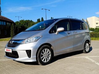2015 Honda Freed I Рестайлинг 2, серый, 1350000 рублей, вид 1