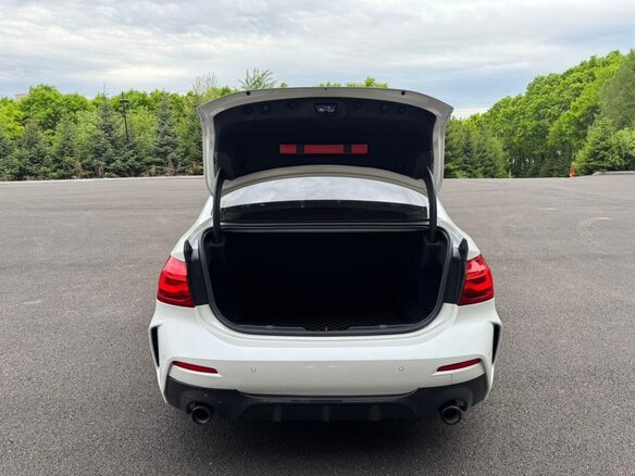 2022 BMW 1 серии 120i III (F52) Рестайлинг, белый, 1800000 рублей - вид 18