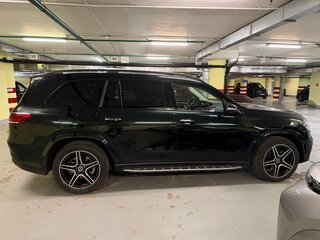 2020 Mercedes-Benz GLS 450 II (X167), зелёный, 8000000 рублей, вид 3