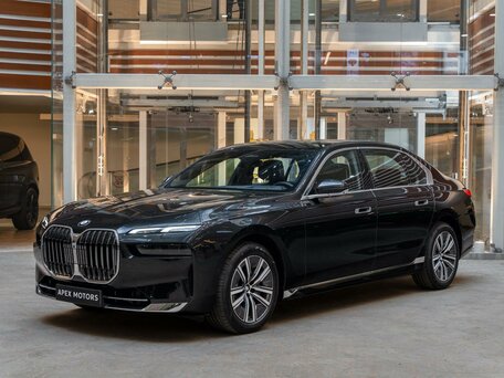 2025 BMW 7 серии 740i xDrive VII (G70), чёрный, 13490000 рублей, вид 1