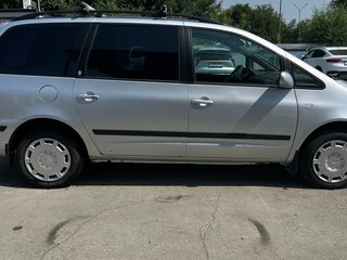 2004 Ford Galaxy I Рестайлинг, серебристый, 420000 рублей, вид 4