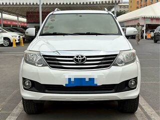 2015 Toyota Fortuner I Рестайлинг 2, белый, 2500000 рублей, вид 3