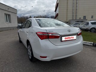 2013 Toyota Corolla XI (E160, E170, E180), белый, 1000000 рублей, вид 2