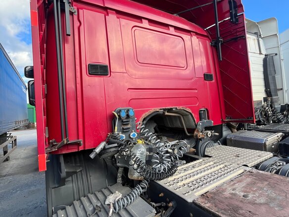 2014 Scania P-series, красный, 3100000 рублей - вид 9